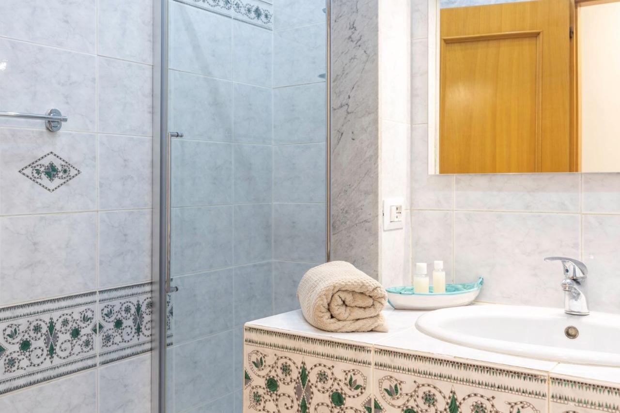 Infinity House - Cagliari Centro Apartman Kültér fotó
